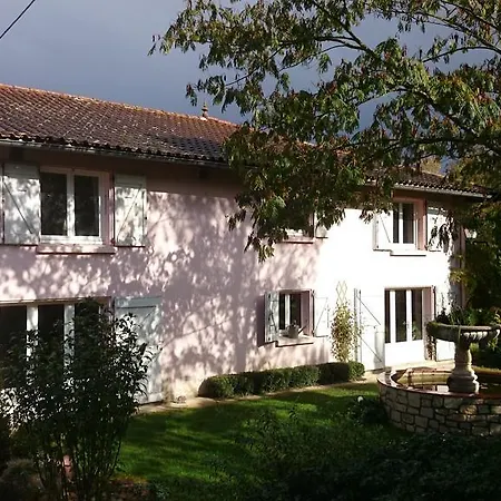 Hébergement de vacances La Maynade *