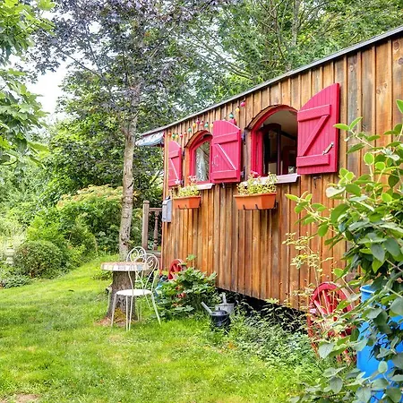 Hébergement de vacances La Maynade